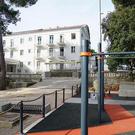 Sesar Apartments Krk - No. 2 Vinko 克尔克 外观 照片