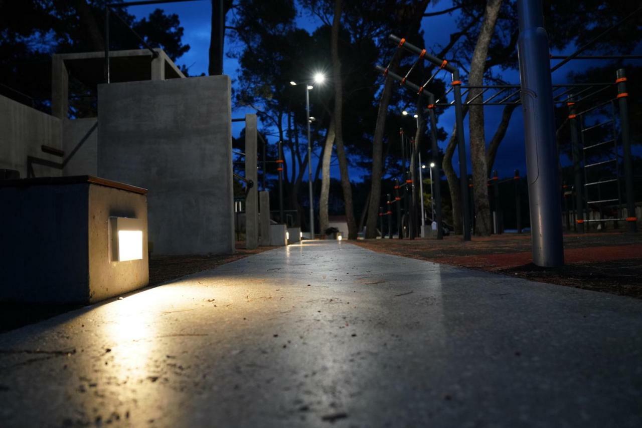 Sesar Apartments Krk - No. 2 Vinko 克尔克 外观 照片
