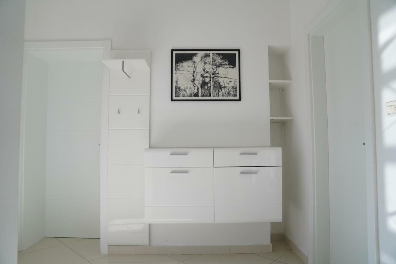 Sesar Apartments Krk - No. 2 Vinko 克尔克 外观 照片