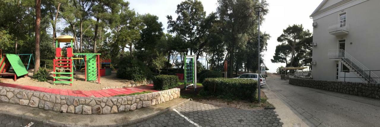 Sesar Apartments Krk - No. 2 Vinko 克尔克 外观 照片